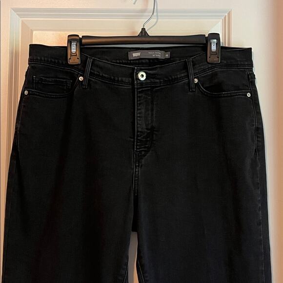 Levi’s 512 Women’s Size 16 Perfectly Slimming Black Bootcut Jeans - Picture 2 of 11
